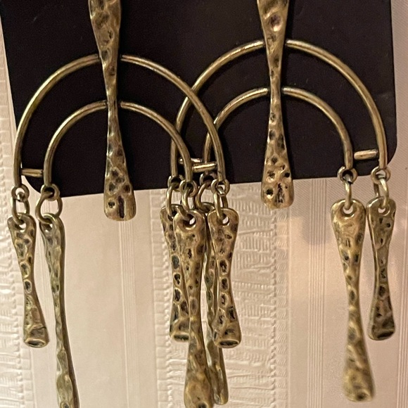 Brass earrings that are so cute. A must have - Picture 2 of 6